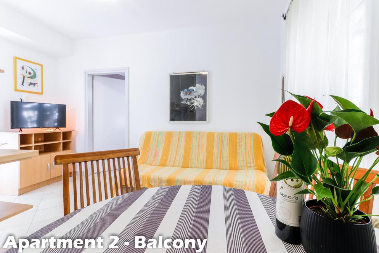 Art Apartments Върсар Екстериор снимка