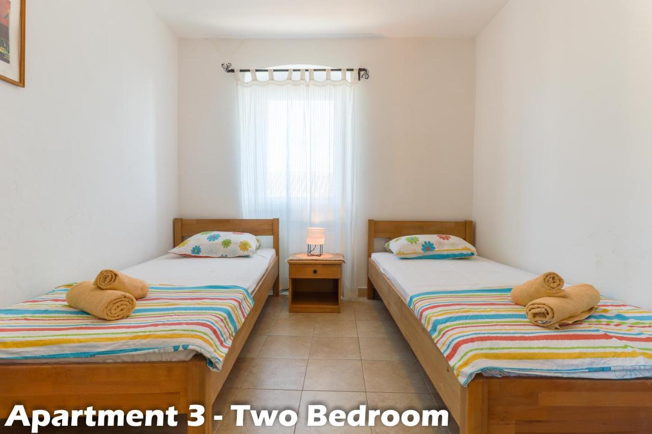 Art Apartments Върсар Екстериор снимка