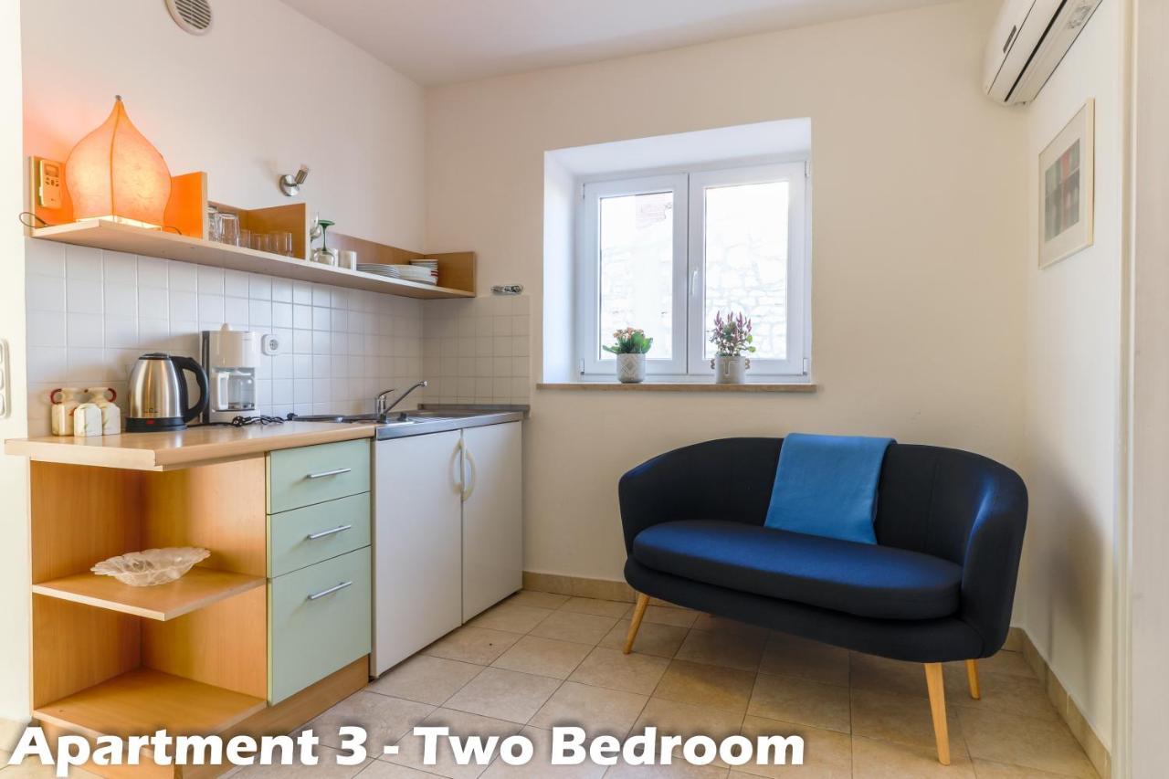 Art Apartments Върсар Екстериор снимка
